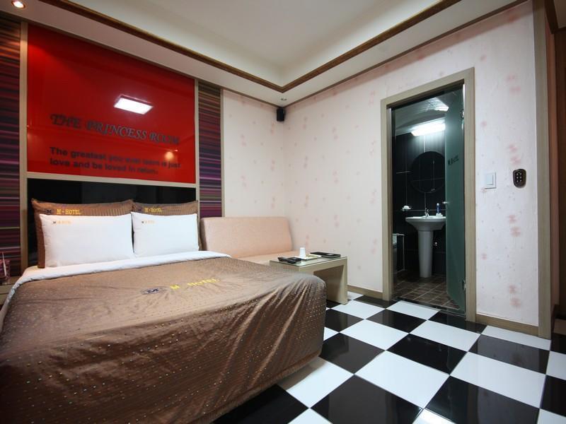 M Motel Pyeongtaek Luaran gambar